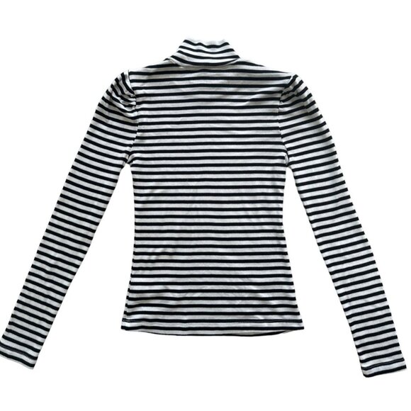 Splendid Parisan style black and white stripe long sleeve turtleneck with should - Picture 2 of 8